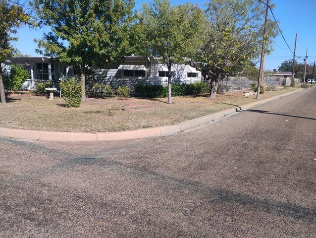 1116 Clairmont St, San Angelo, TX 76905