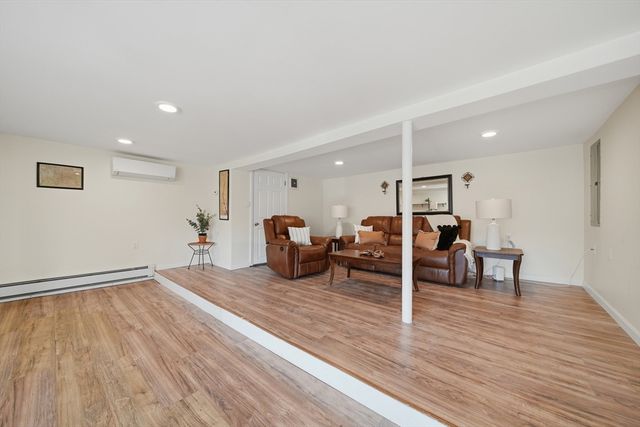 15 Verdmont Ave, Lynn, MA 01904