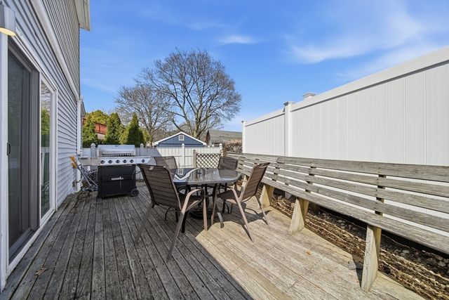 15 Verdmont Ave, Lynn, MA 01904