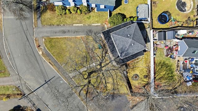 15 Verdmont Ave, Lynn, MA 01904