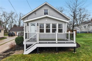 2230 Cooledge Avenue, Akron, OH 44305