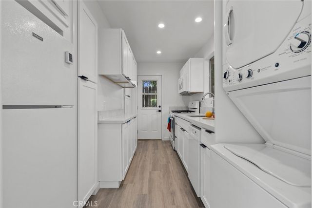 1757 June Lane, Glendale, CA 91208