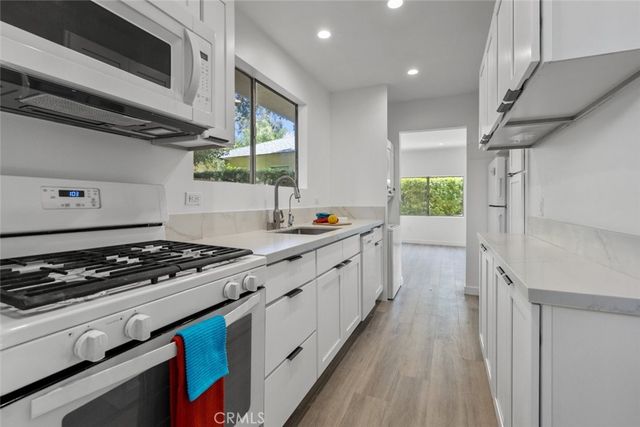 1757 June Lane, Glendale, CA 91208