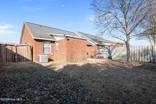 3303 Parkway Court B, Greenville, NC 27834