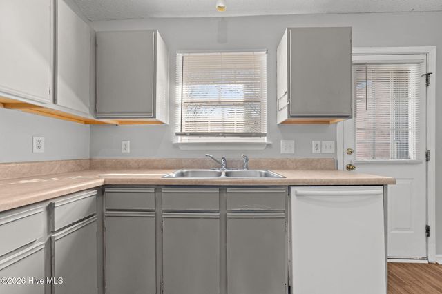 3303 Parkway Court B, Greenville, NC 27834