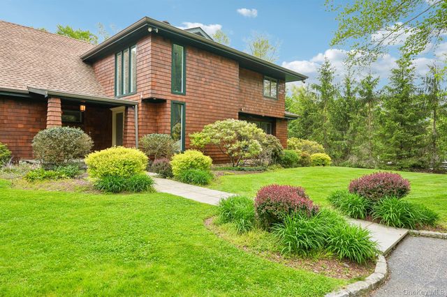 27 Cat Ridge Road, North Salem, NY 10560