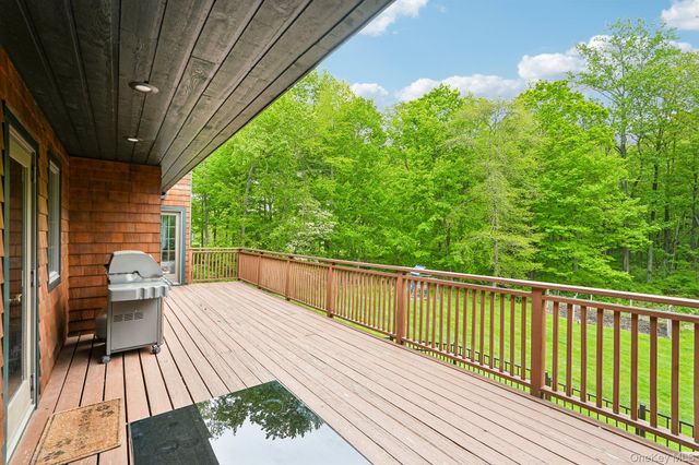 27 Cat Ridge Road, North Salem, NY 10560