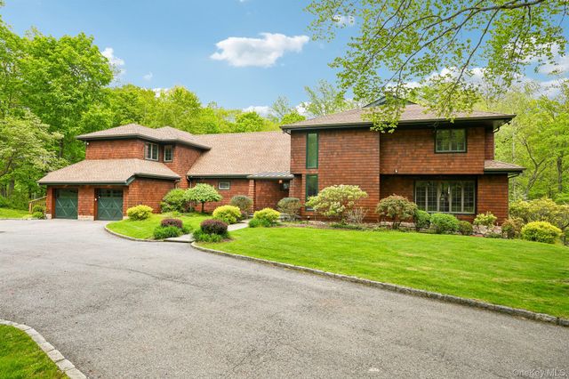 27 Cat Ridge Road, North Salem, NY 10560