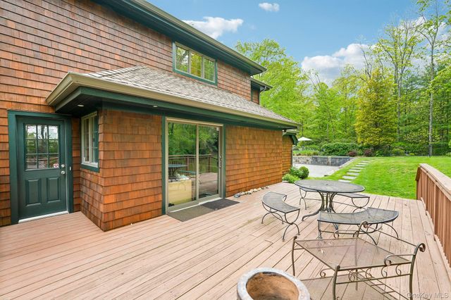 27 Cat Ridge Road, North Salem, NY 10560
