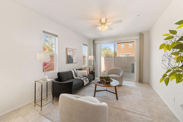 623 Calle Vibrante, Palm Desert, CA 92211
