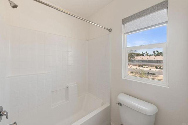 623 Calle Vibrante, Palm Desert, CA 92211