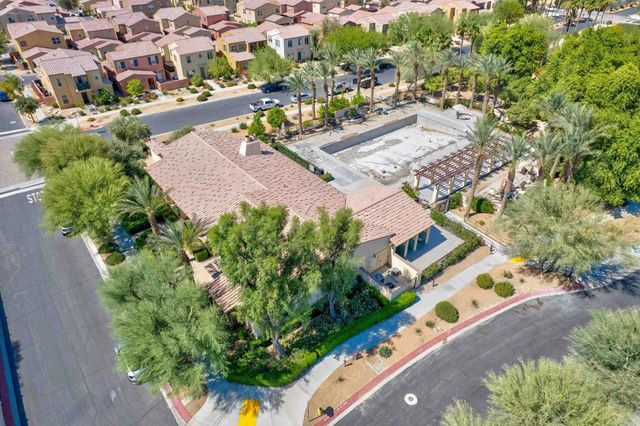 623 Calle Vibrante, Palm Desert, CA 92211