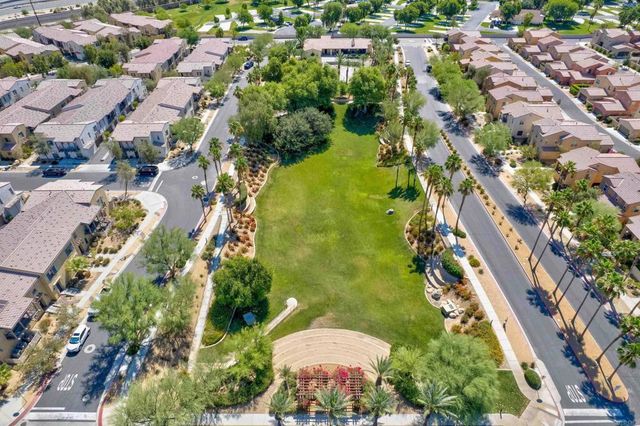 623 Calle Vibrante, Palm Desert, CA 92211