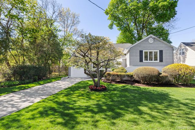 1076 Melissa Lane, North Bellmore, NY 11710