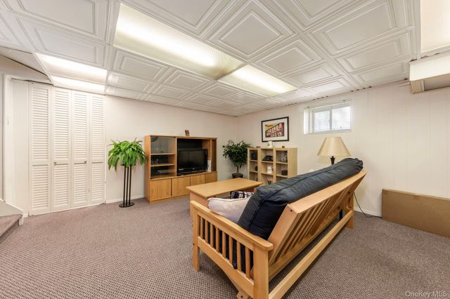 1076 Melissa Lane, North Bellmore, NY 11710