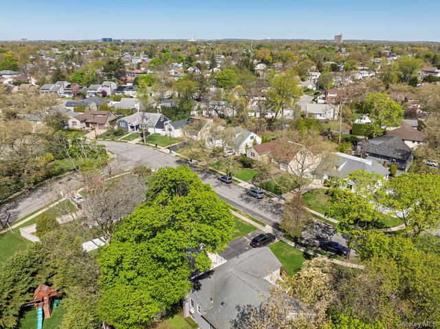 1076 Melissa Lane, North Bellmore, NY 11710