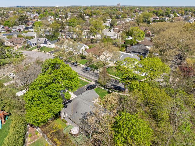 1076 Melissa Lane, North Bellmore, NY 11710