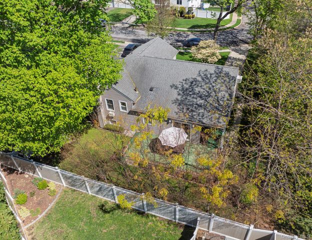 1076 Melissa Lane, North Bellmore, NY 11710
