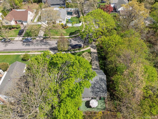 1076 Melissa Lane, North Bellmore, NY 11710