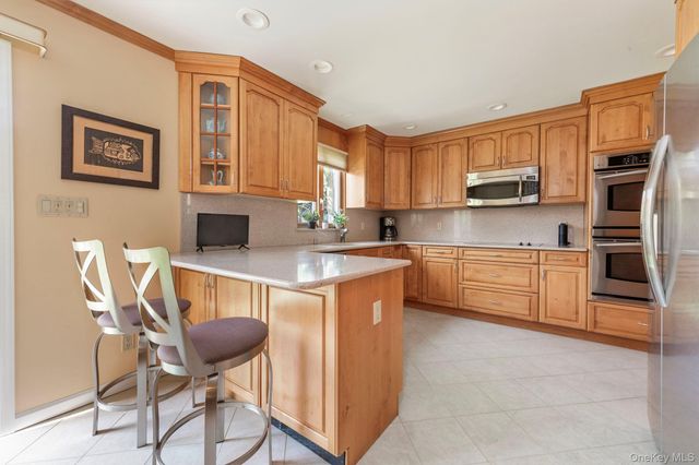 1076 Melissa Lane, North Bellmore, NY 11710