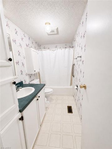 1214 Violet Court, Burlington, NC 27217
