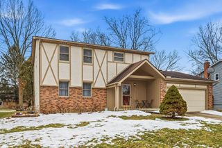 65 Yorkshire Road, Delaware, OH 43015