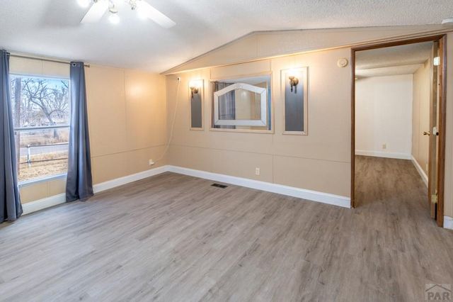 238 Seeley, La Junta, CO 81050