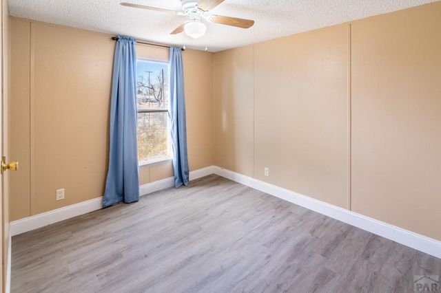 238 Seeley, La Junta, CO 81050