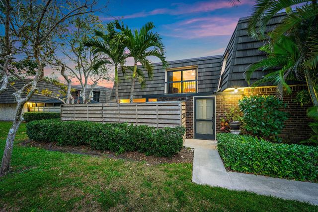 502 5th Terrace, Palm Beach Gardens, FL 33418