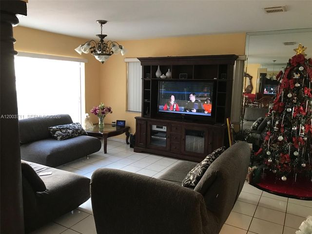 12693 NW 9th Ter, Miami, FL 33182