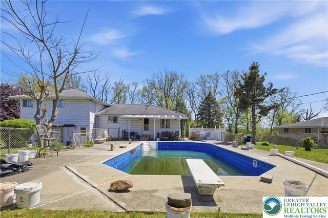 3249 rim Road, Bethlehem Twp, PA 18020