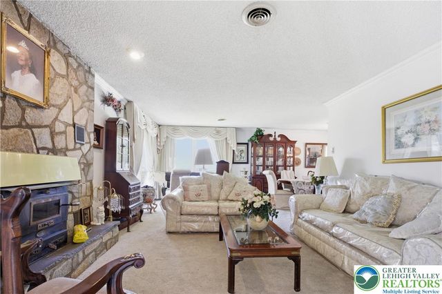 3249 rim Road, Bethlehem Twp, PA 18020