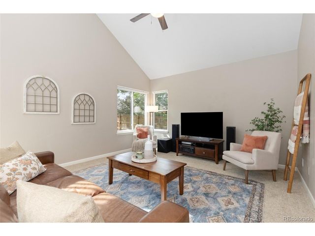966 Highland Park Dr, Broomfield, CO 80020