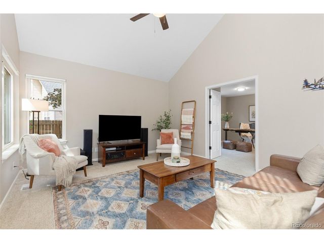 966 Highland Park Dr, Broomfield, CO 80020