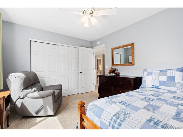 966 Highland Park Dr, Broomfield, CO 80020