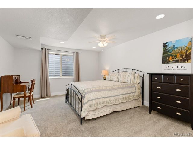 966 Highland Park Dr, Broomfield, CO 80020