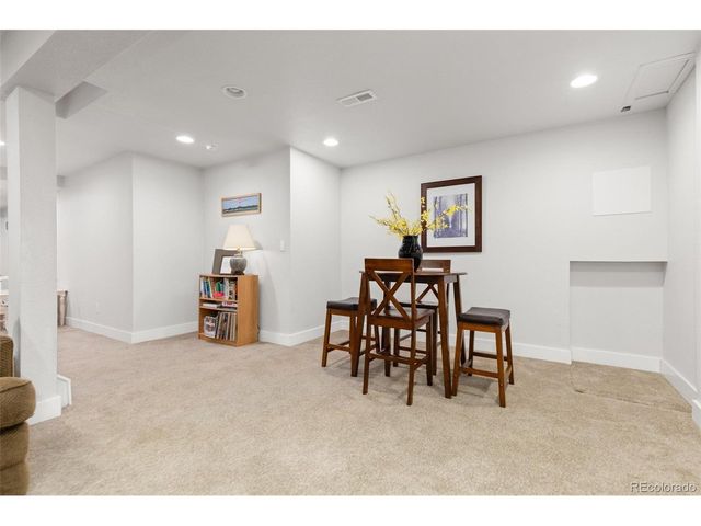 966 Highland Park Dr, Broomfield, CO 80020