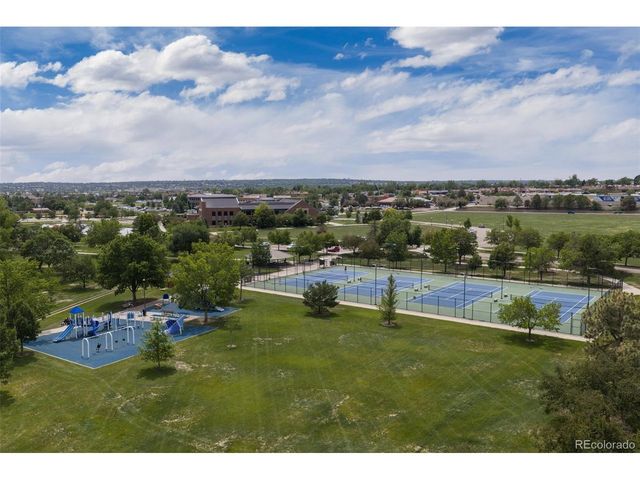 966 Highland Park Dr, Broomfield, CO 80020
