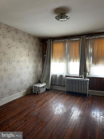 -400-402 WALTER ST, Philadelphia, PA 19111