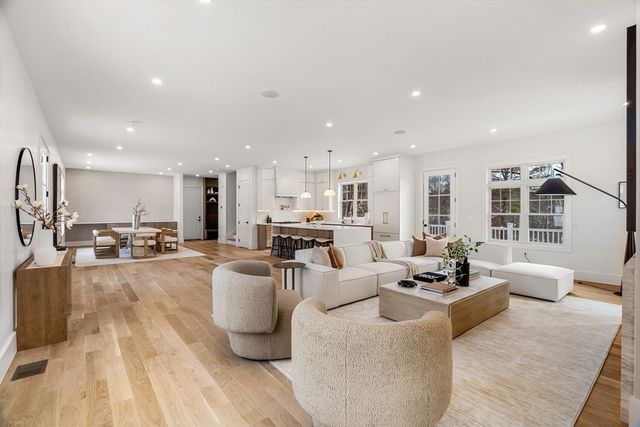 35 Bemis, Weston, MA 02493