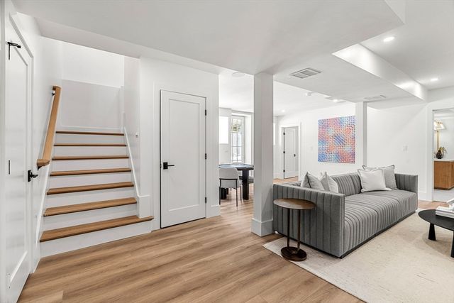 35 Bemis, Weston, MA 02493