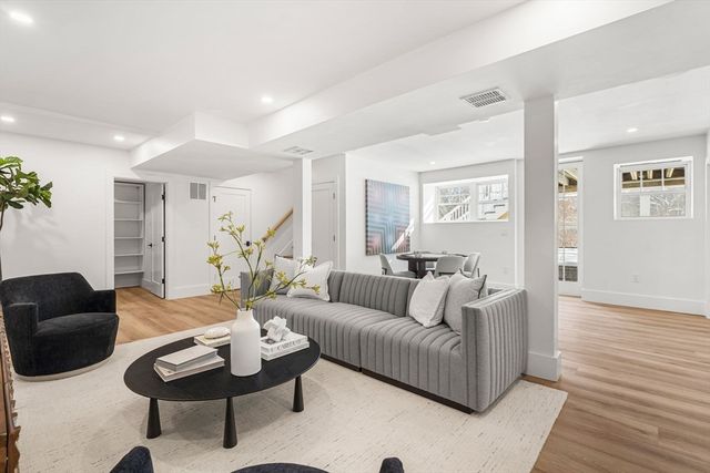 35 Bemis, Weston, MA 02493