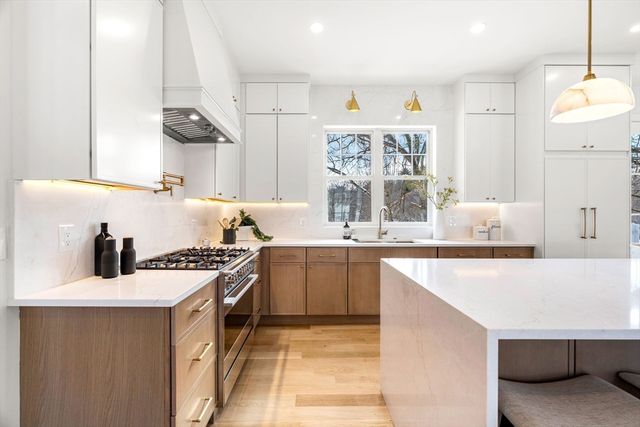 35 Bemis, Weston, MA 02493