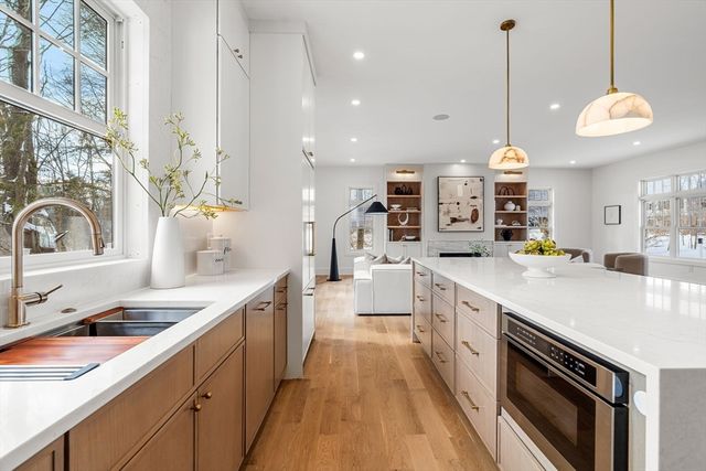 35 Bemis, Weston, MA 02493