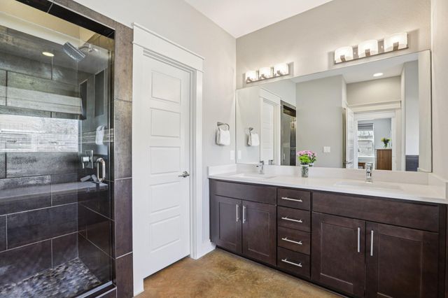 1910 E 10th ST, Austin, TX 78702