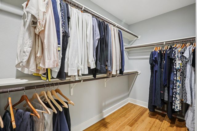 1910 E 10th ST, Austin, TX 78702