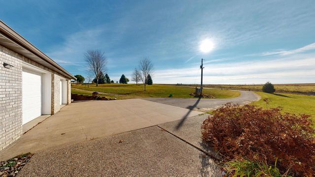 E2732 Brinkman Ridge ROAD, Chaseburg, WI 54621