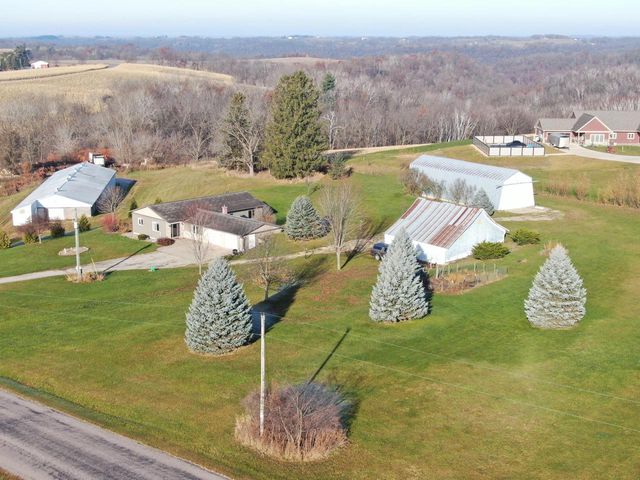 E2732 Brinkman Ridge ROAD, Chaseburg, WI 54621