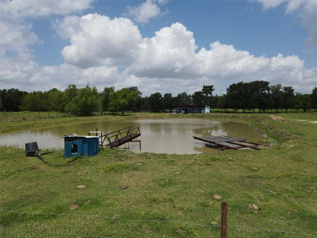 37110 Donigan Road, Brookshire, TX 77423
