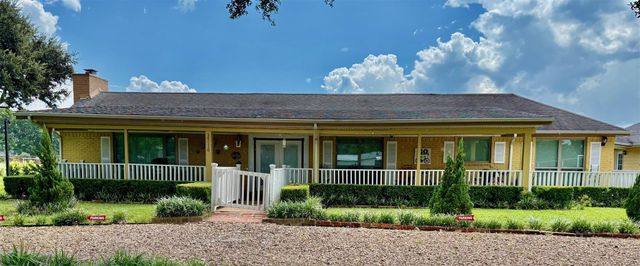 37110 Donigan Road, Brookshire, TX 77423